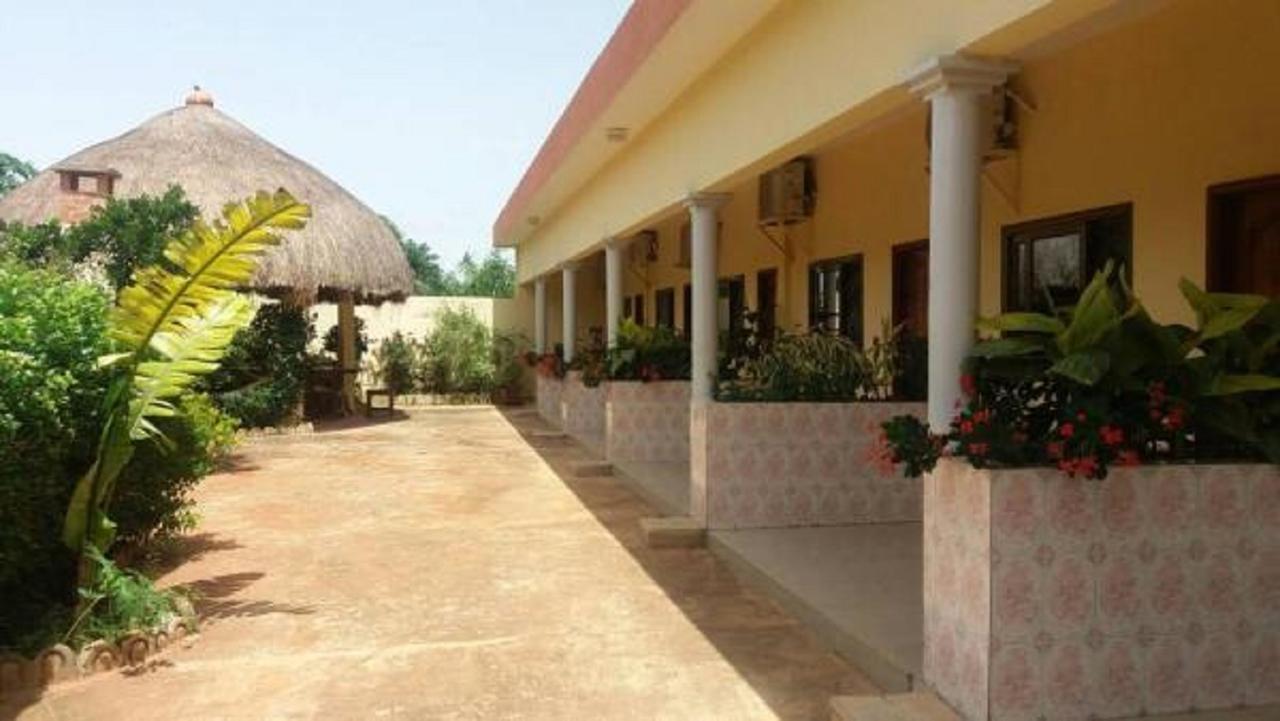 Chez Sabine Bed & Breakfast Abomey Bagian luar foto