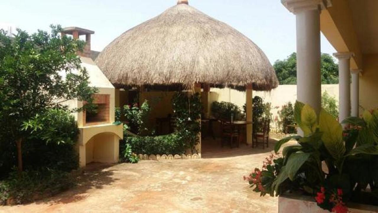 Chez Sabine Bed & Breakfast Abomey Bagian luar foto